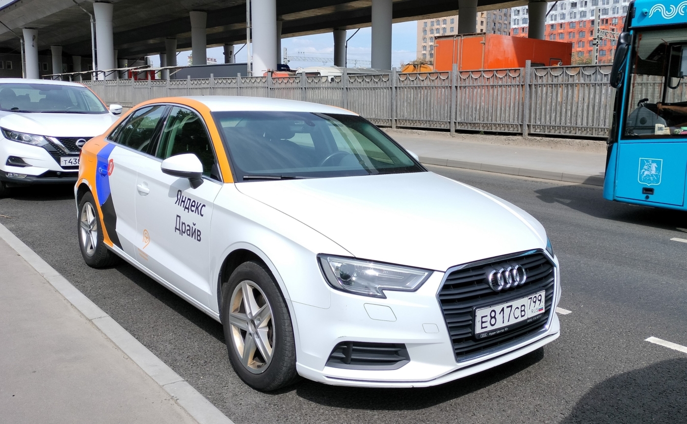 Москва, Audi A3 № Е 817 СВ 799
