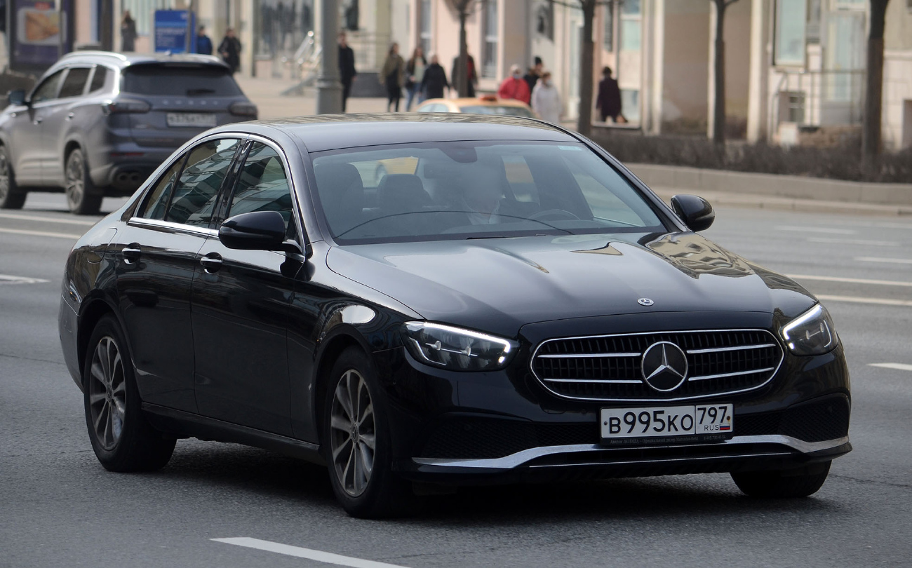 Межгород (Москва - Санкт-Петербург), Mercedes-Benz E-Klasse № В 995 КО 797