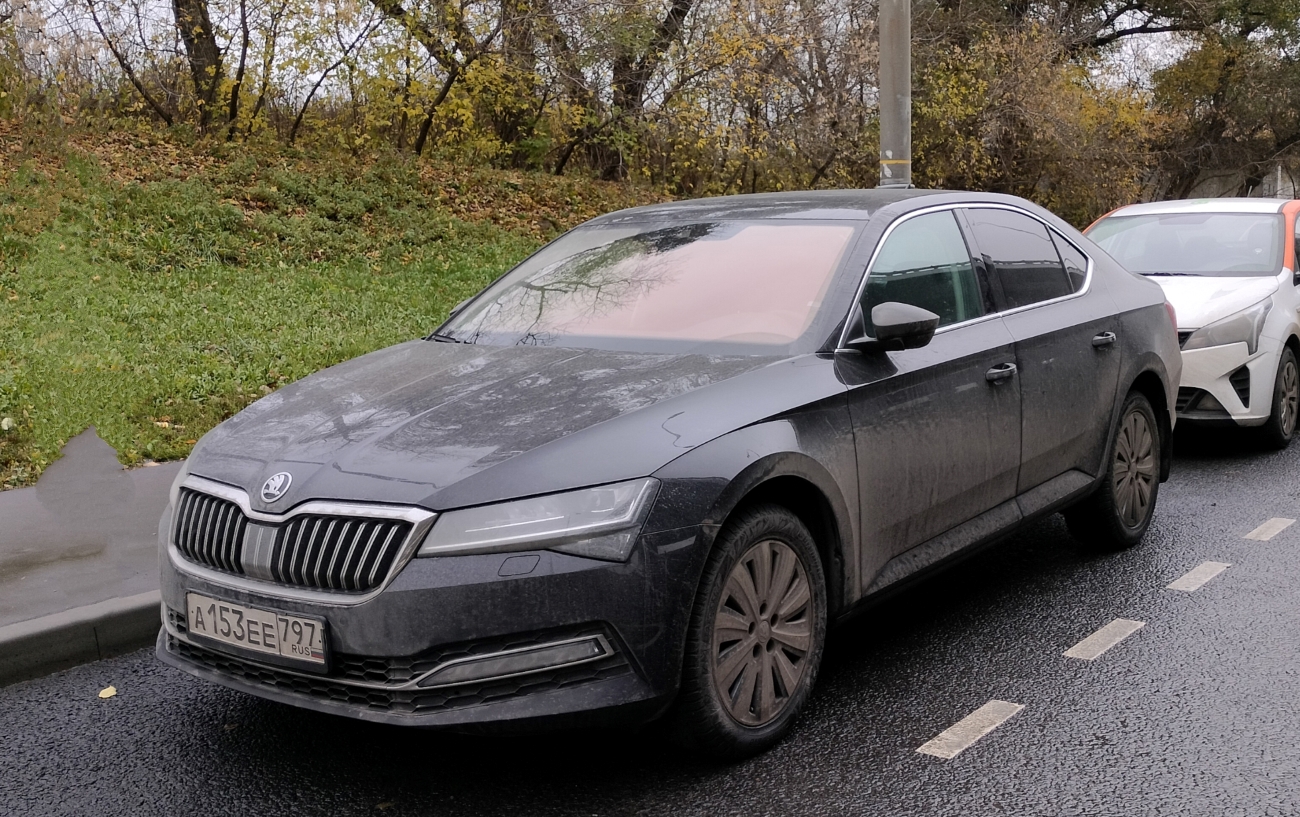 Москва, Škoda Superb № А 153 ЕЕ 797