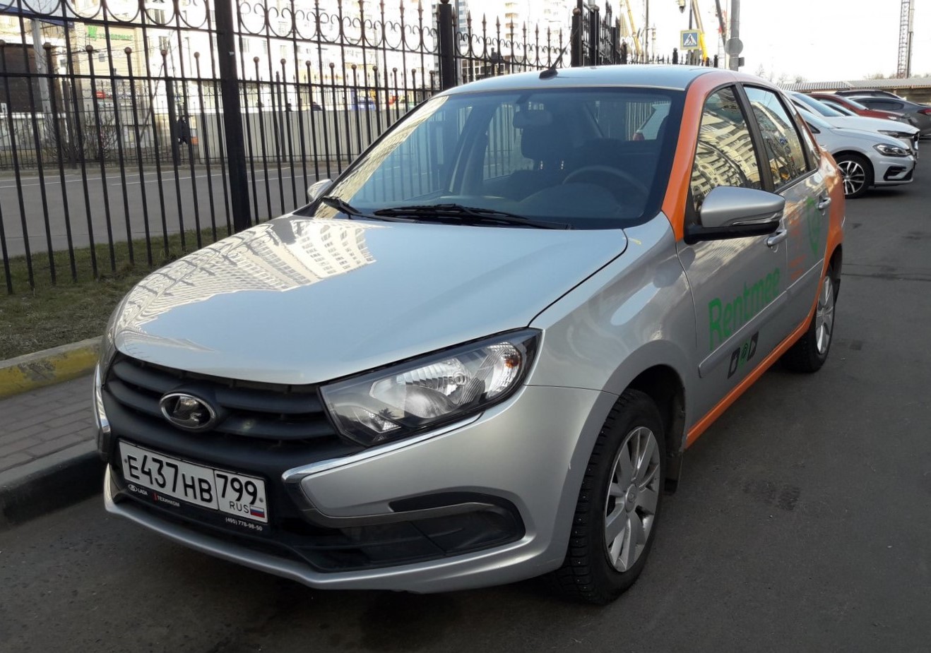 Москва, Lada Granta № Е 437 НВ 799