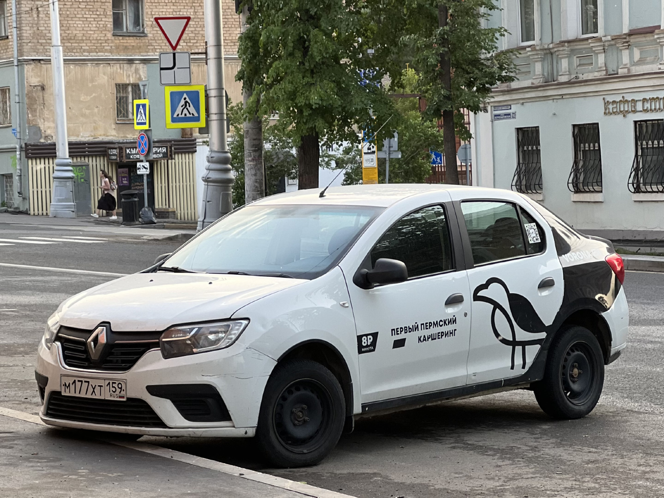 Пермь, Renault Logan № М 177 ХТ 159