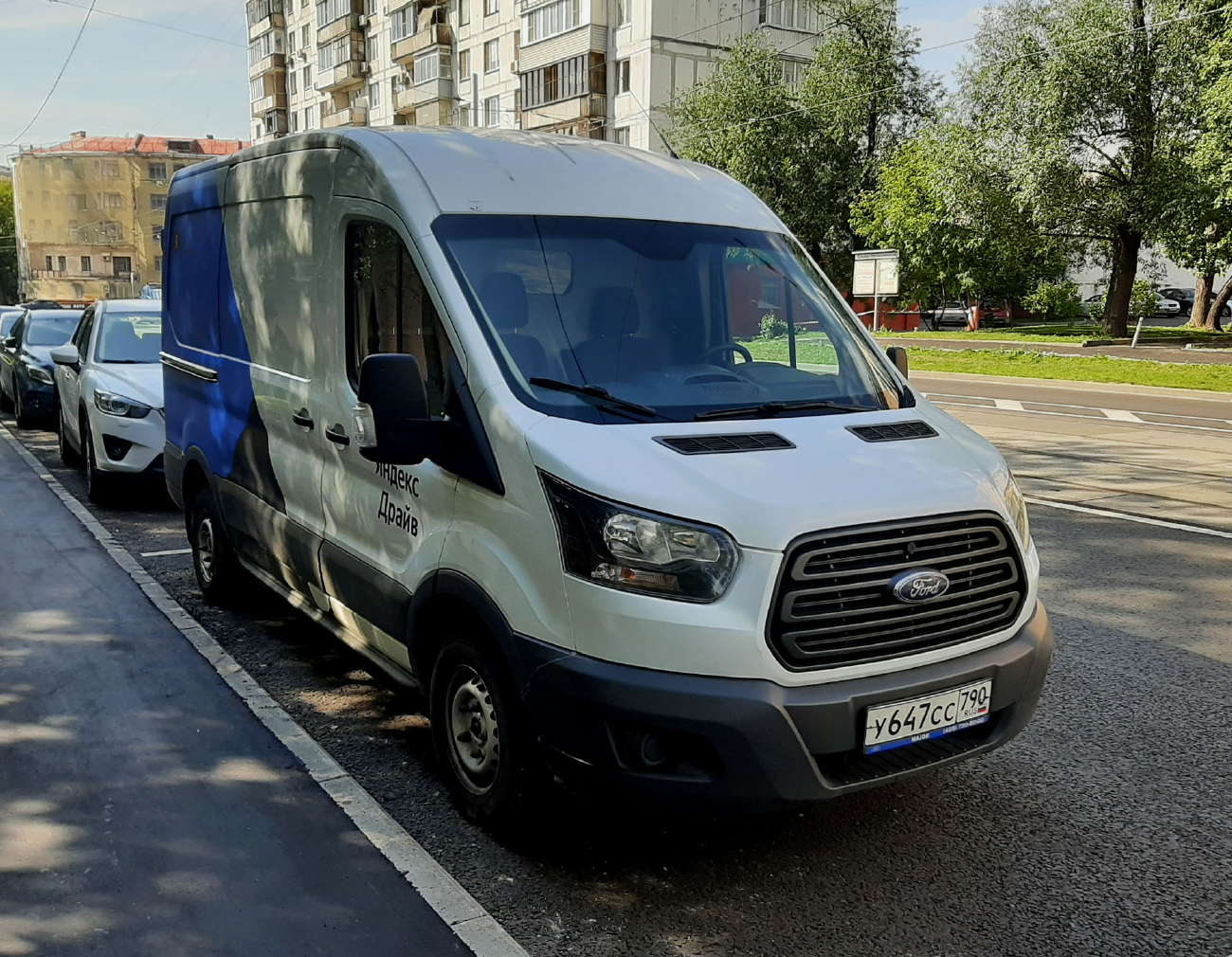 Межгород (Москва - Санкт-Петербург), Ford Transit № У 647 СС 790