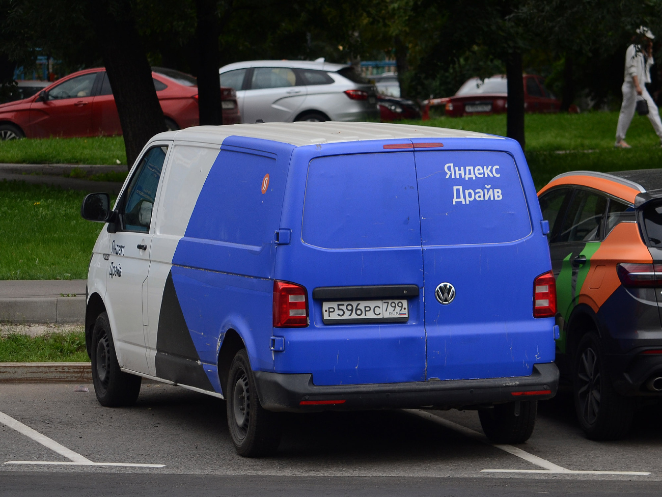 Межгород (Москва - Санкт-Петербург), Volkswagen Transporter № Р 596 РС 799