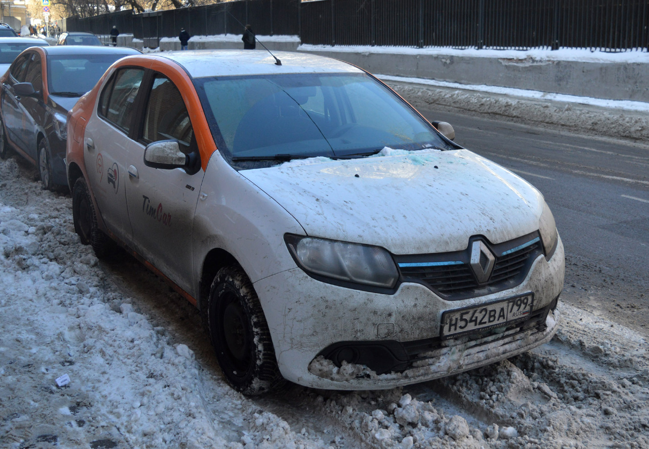 Москва, Renault Logan № Н 542 ВА 799