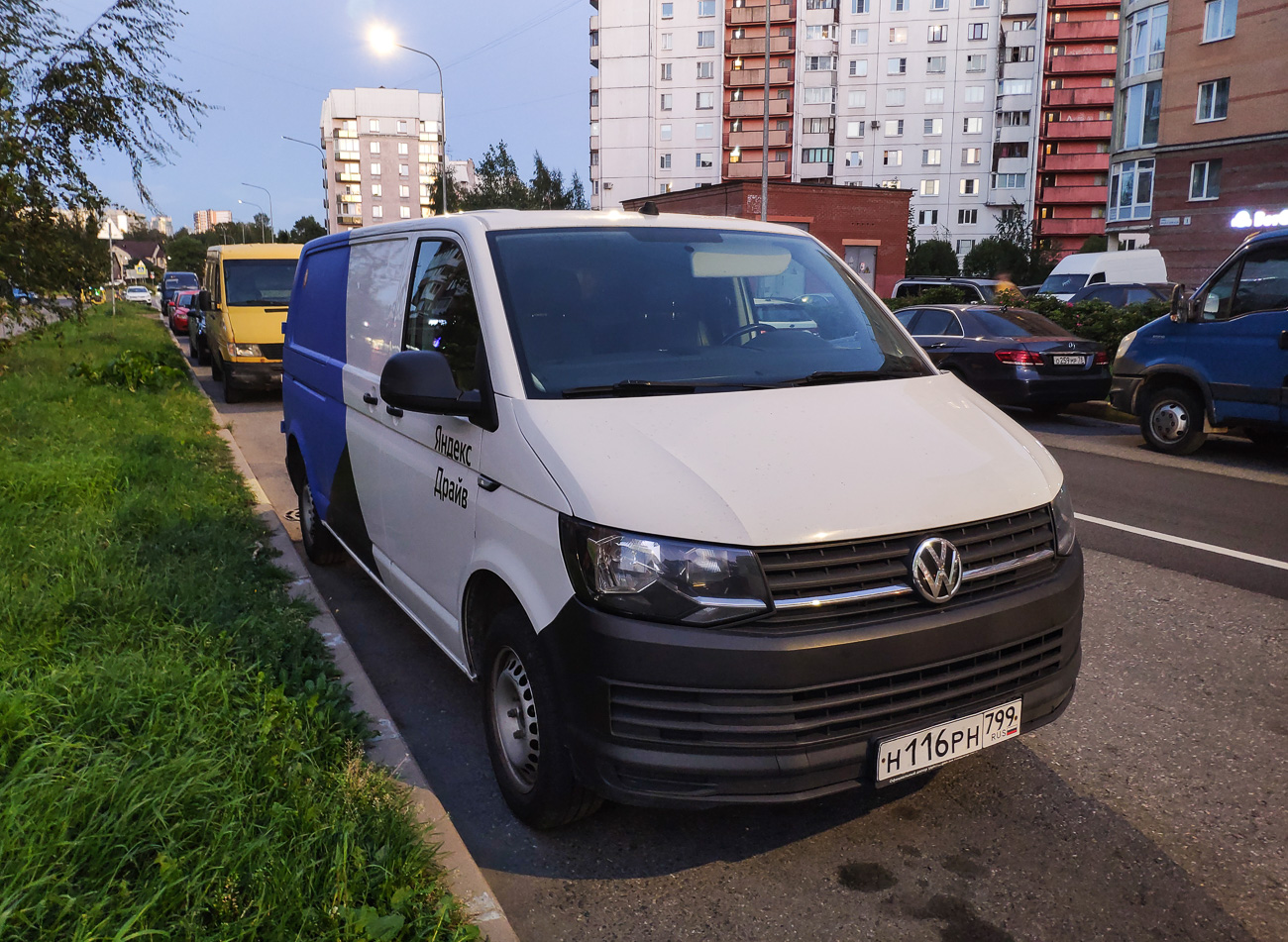 Межгород (Москва - Санкт-Петербург), Volkswagen Transporter № Н 116 РН 799