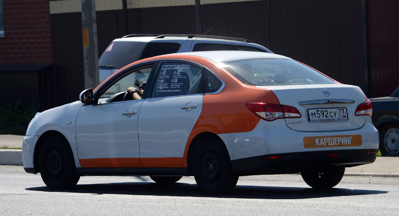 Сочи, Nissan Almera № М 592 СУ 77