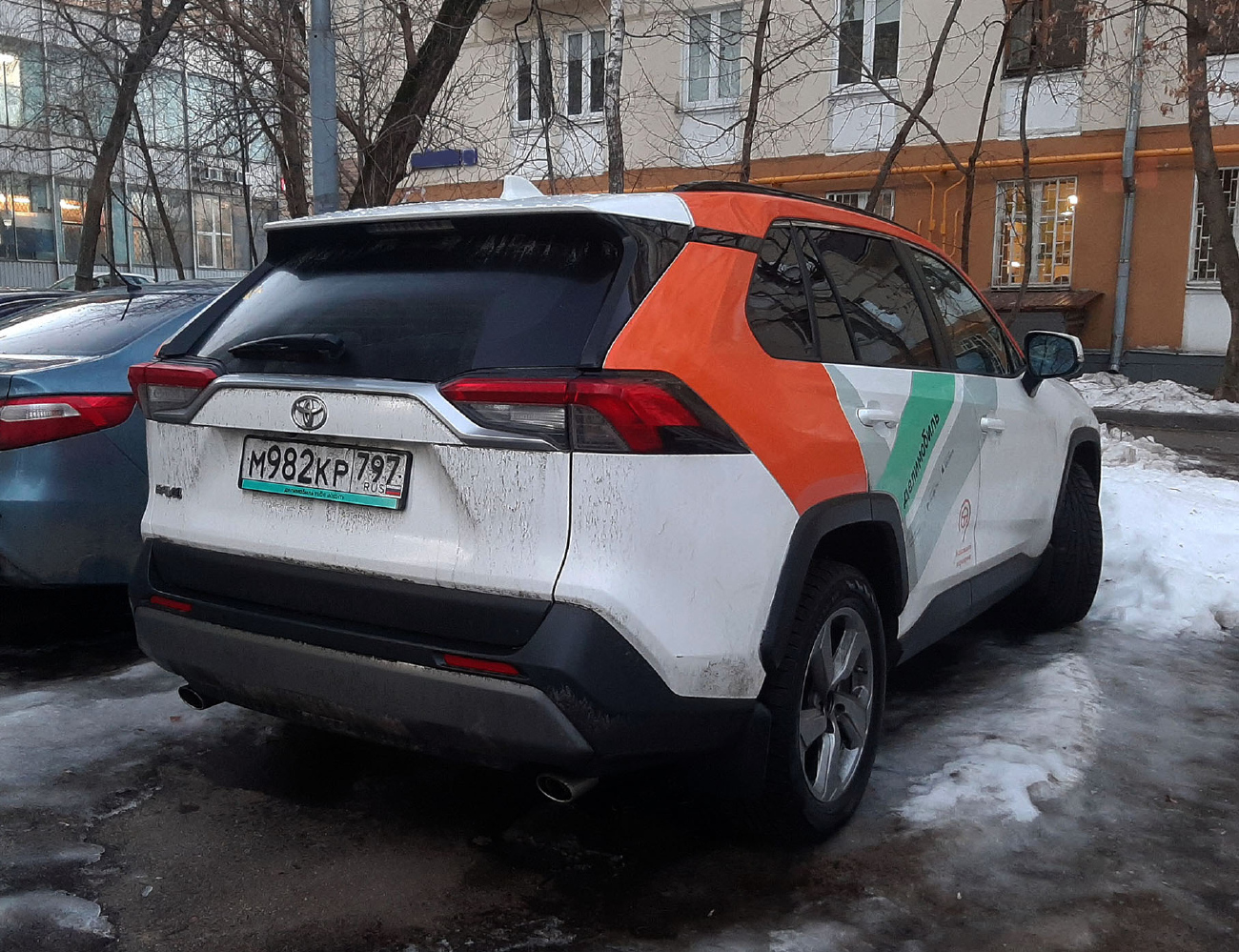Москва, Toyota RAV4 № М 982 КР 797