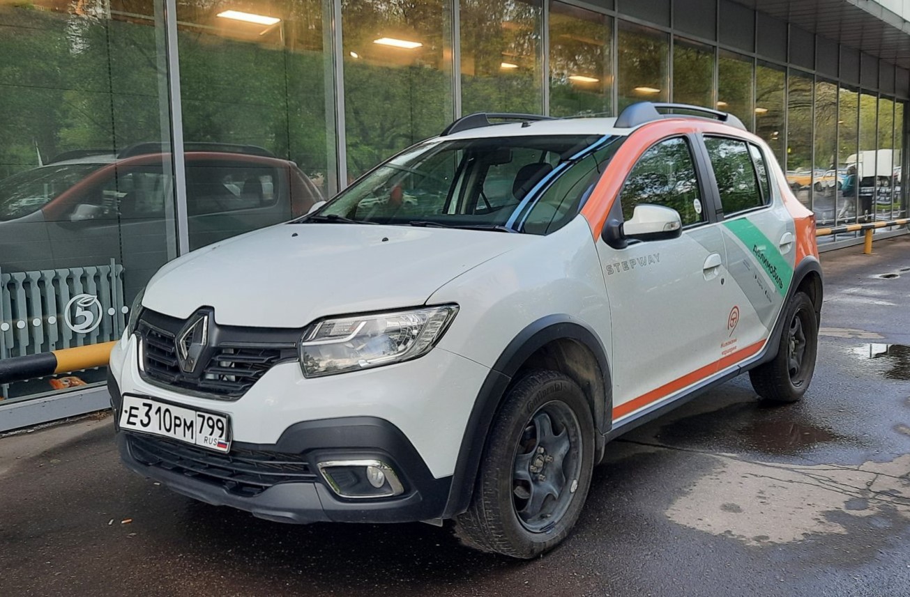 Москва, Renault Sandero № Е 310 РМ 799