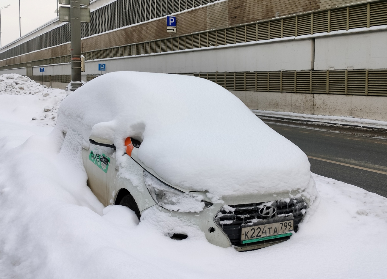 Москва, Hyundai Solaris № К 224 ТА 799; Москва — Разные фотографии