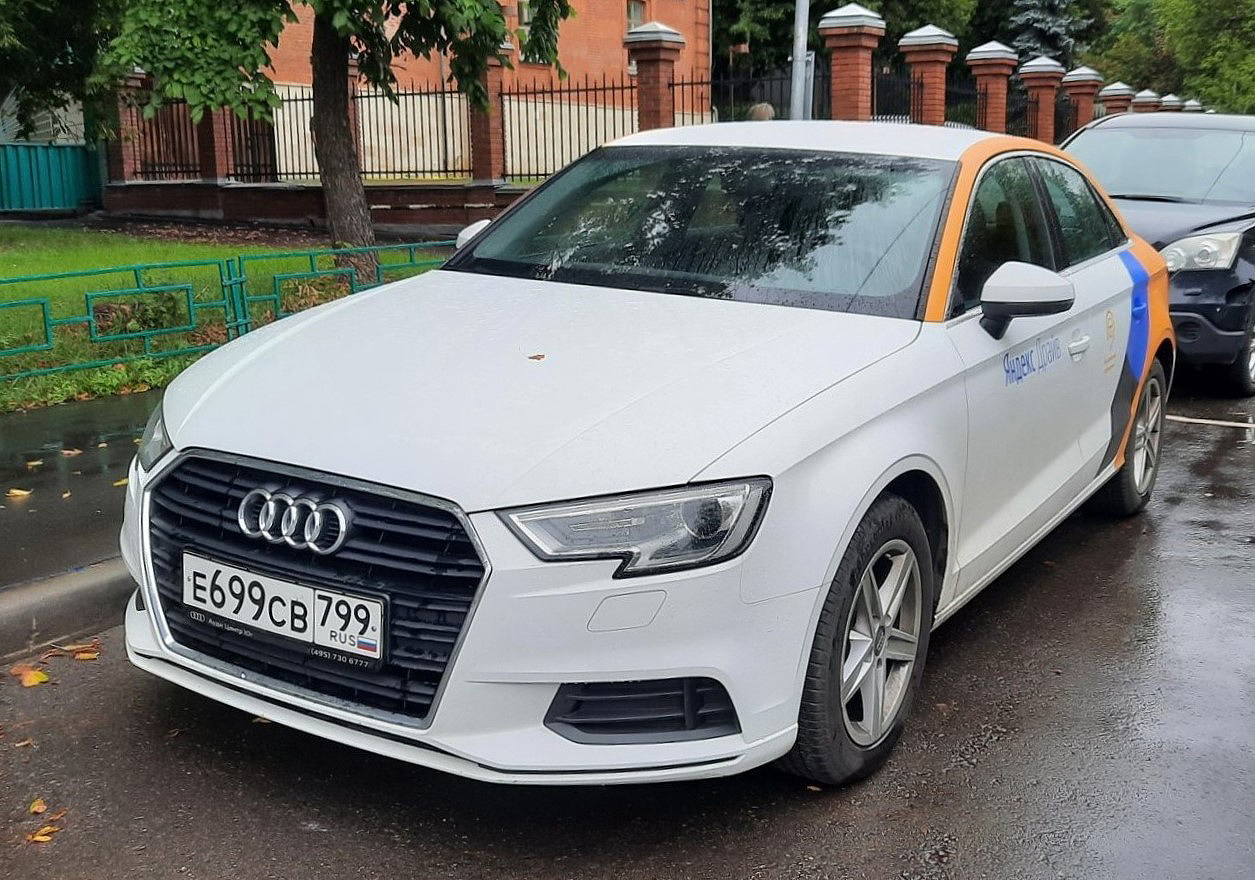 Москва, Audi A3 № Е 699 СВ 799