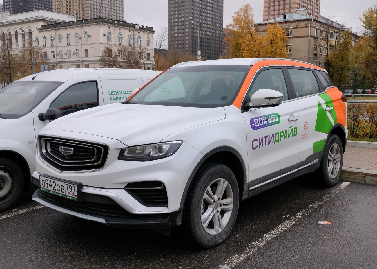 Москва, Geely Atlas № О 942 ОВ 797