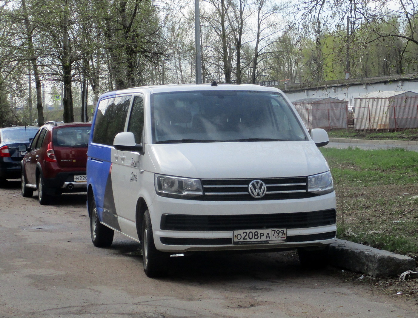 Межгород (Москва - Санкт-Петербург), Volkswagen Caravelle № О 208 РА 799