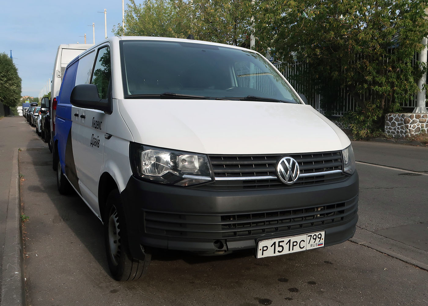 Межгород (Москва - Санкт-Петербург), Volkswagen Transporter № Р 151 РС 799