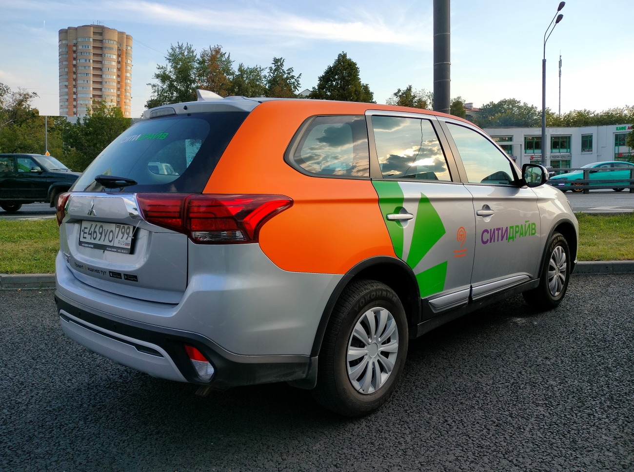 Москва, Mitsubishi Outlander № Е 469 УО 799