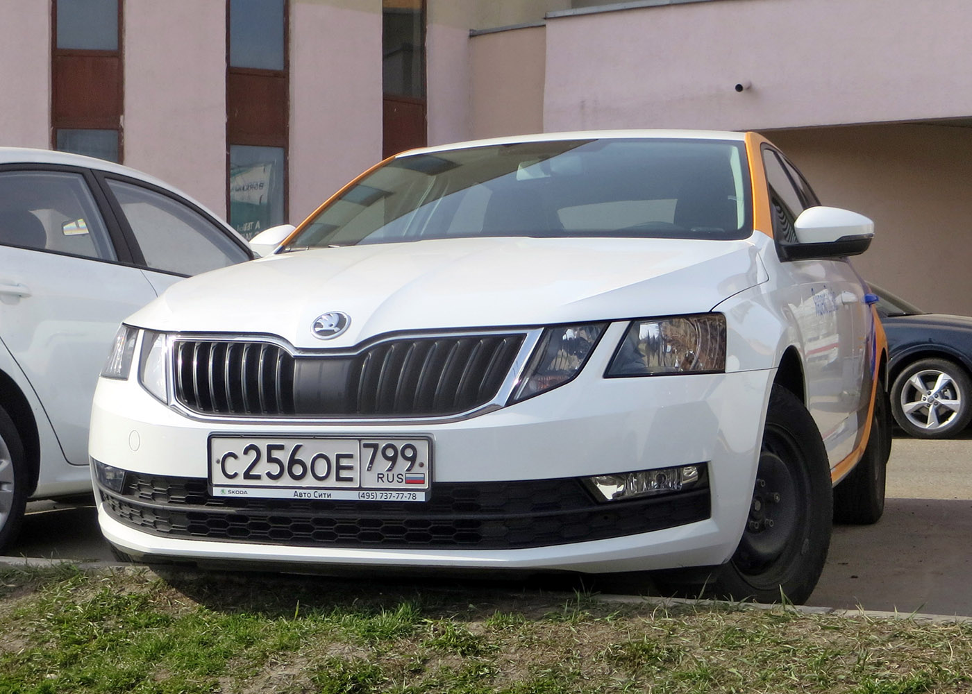Москва, Škoda Octavia № С 256 ОЕ 799
