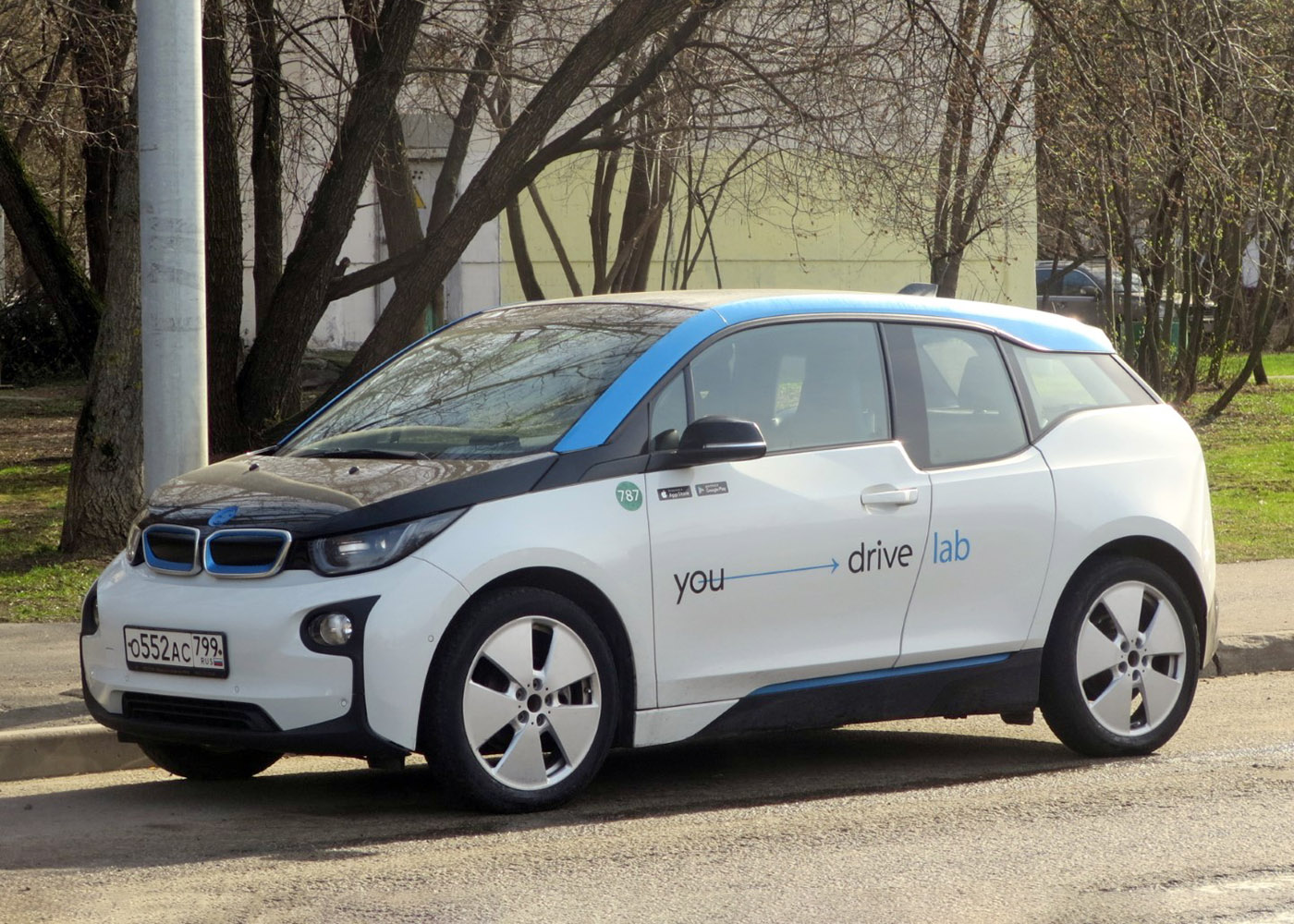 Москва, BMW i3 № О 552 АС 799