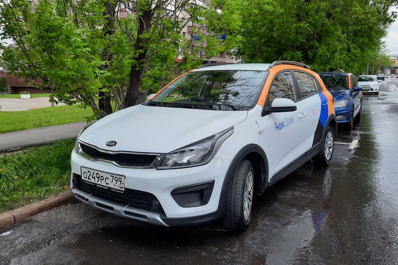 Москва, KIA Rio № О 249 РС 799