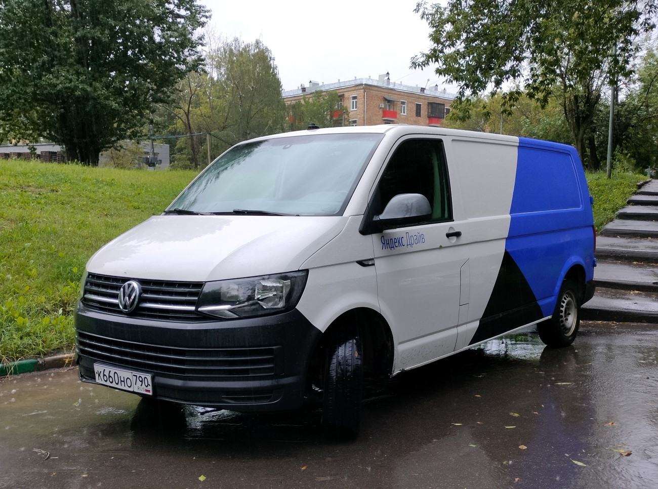Межгород (Москва - Санкт-Петербург), Volkswagen Transporter № К 660 НО 790