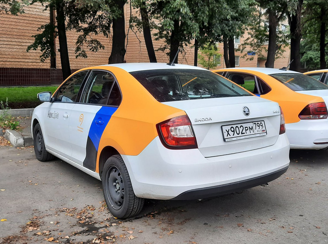 Москва, Škoda Rapid № Х 902 РМ 799