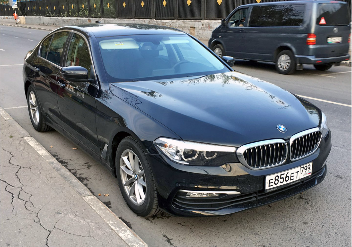 Межгород (Москва - Санкт-Петербург), BMW 5 Series № Е 856 ЕТ 799