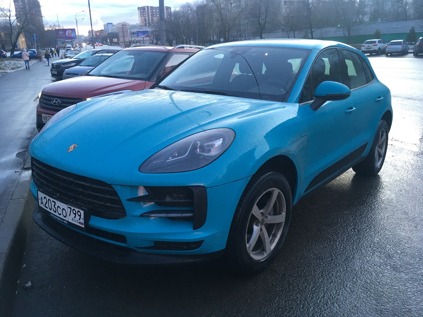 Москва, Porsche Macan № А 203 СО 799