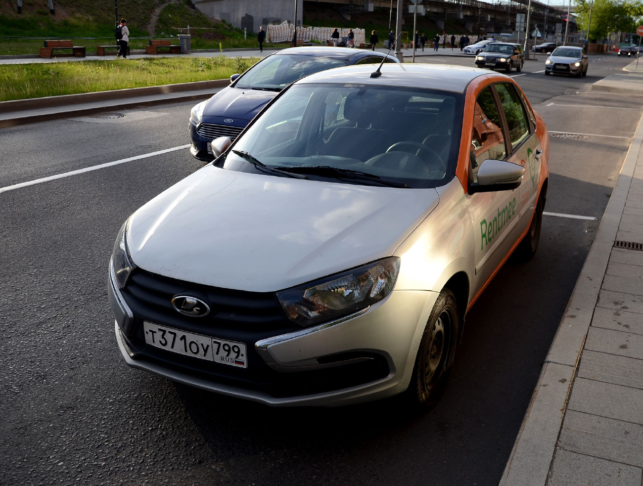 Москва, Lada Granta № Т 371 ОУ 799