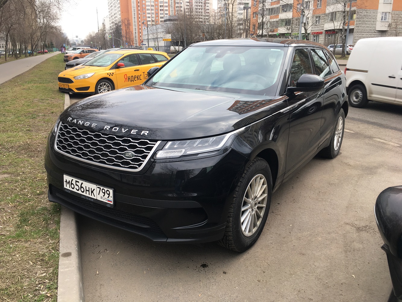 Межгород (Москва - Санкт-Петербург), Land Rover Range Rover Velar № М 656 НК 799