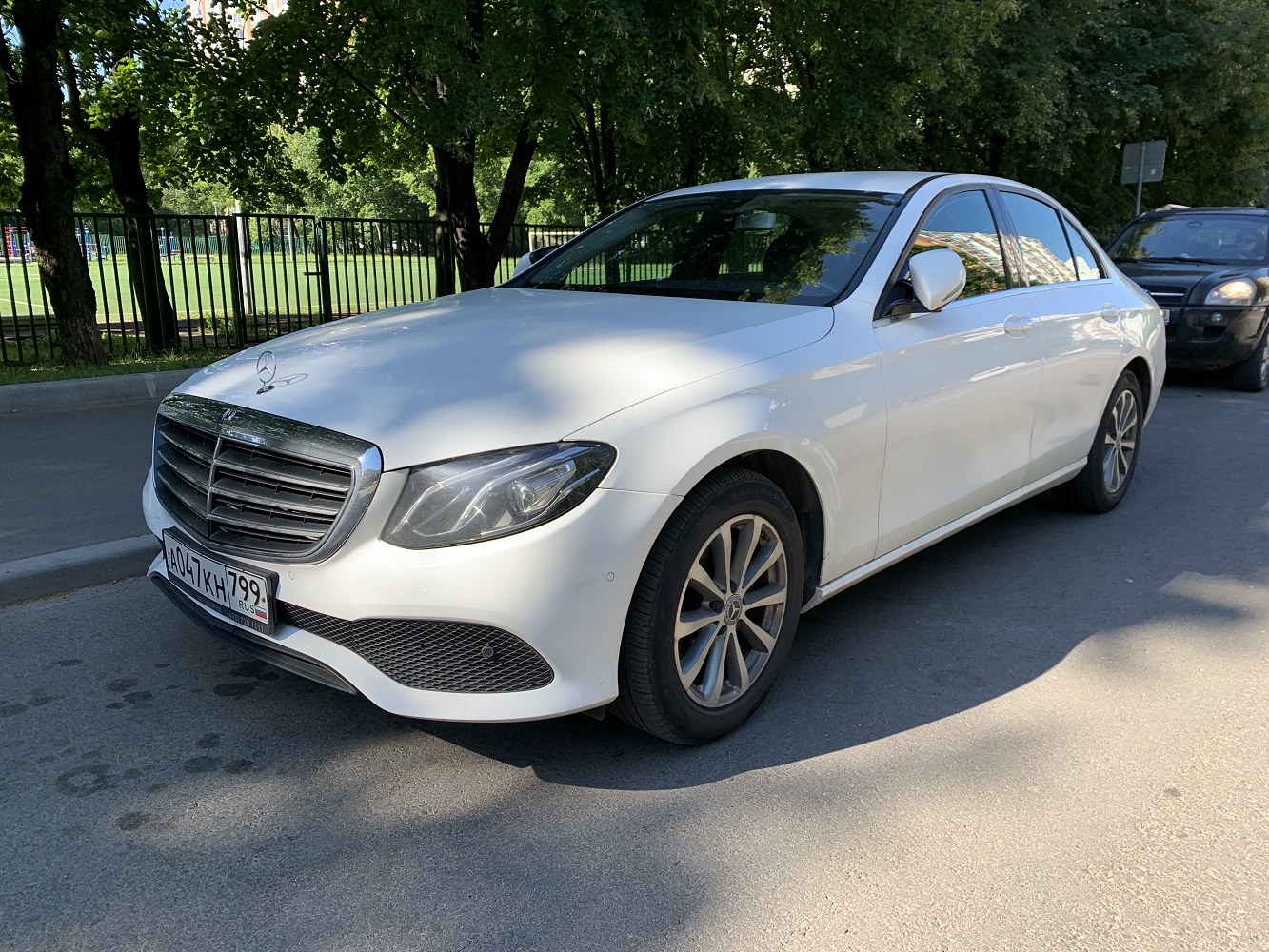 Межгород (Москва - Санкт-Петербург), Mercedes-Benz E-Klasse № А 047 КН 799