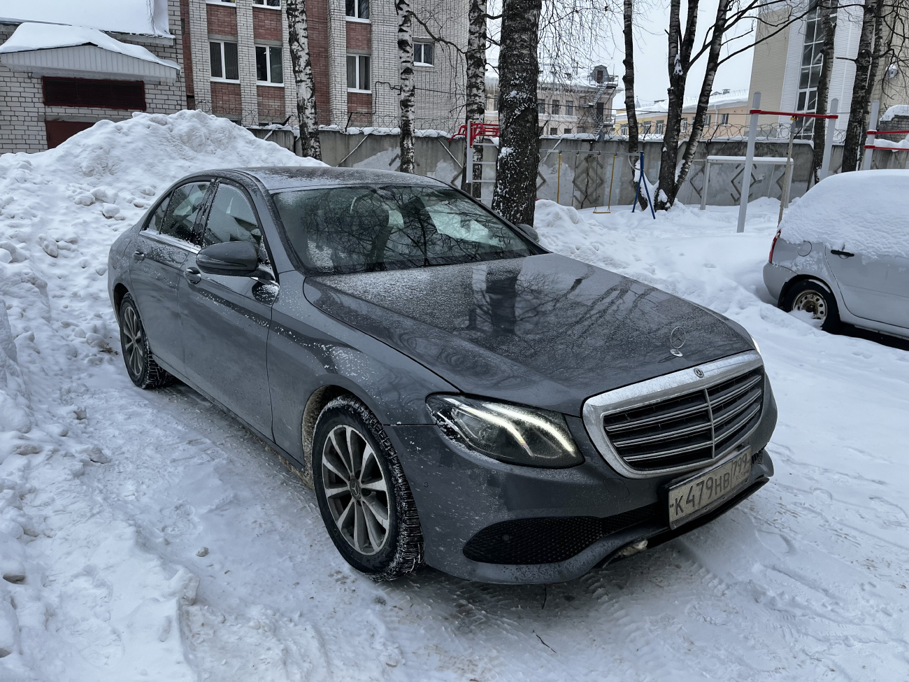 Казань, Mercedes-Benz E-Klasse № К 479 НВ 799