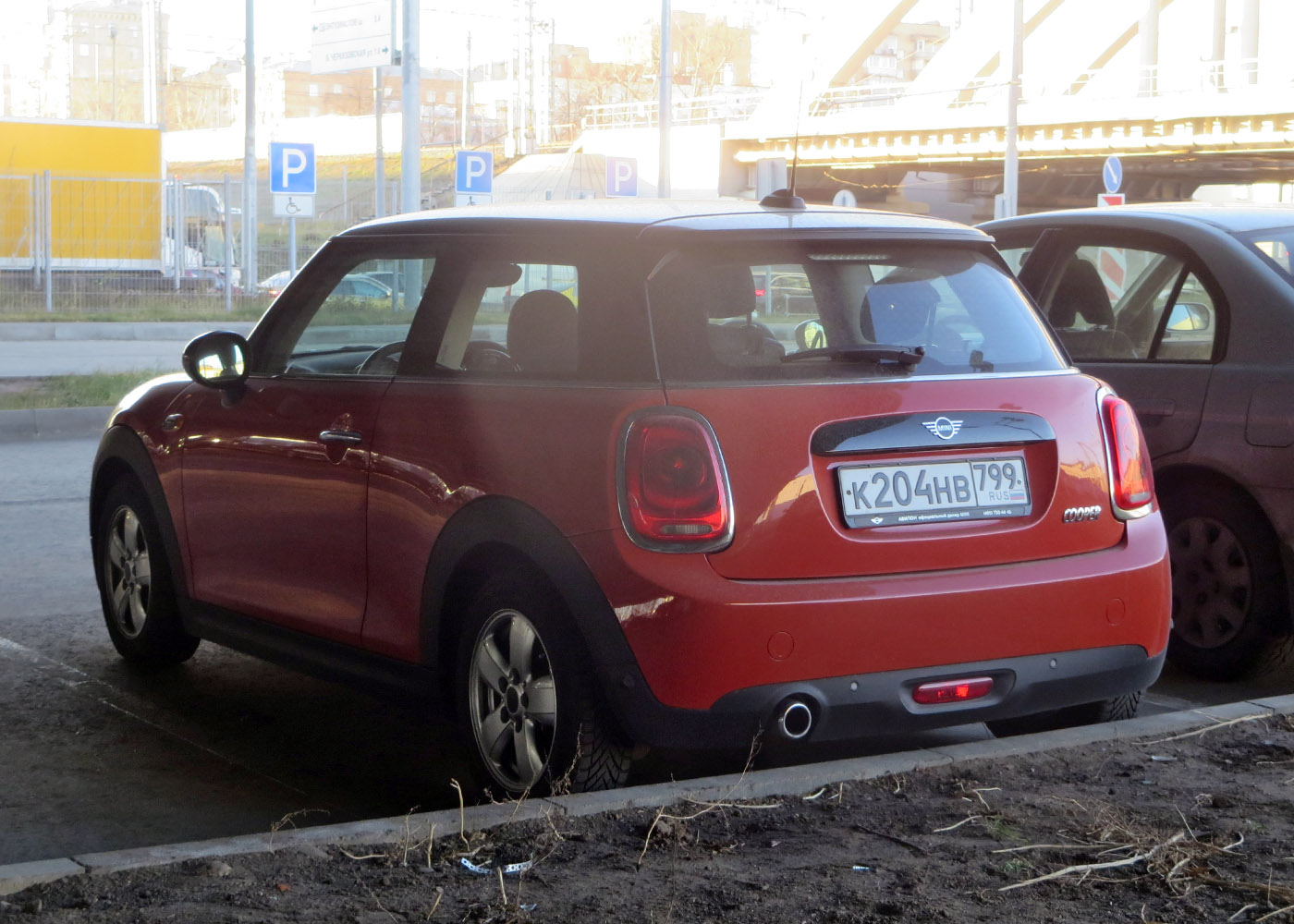 Москва, MINI Hatch № К 204 НВ 799