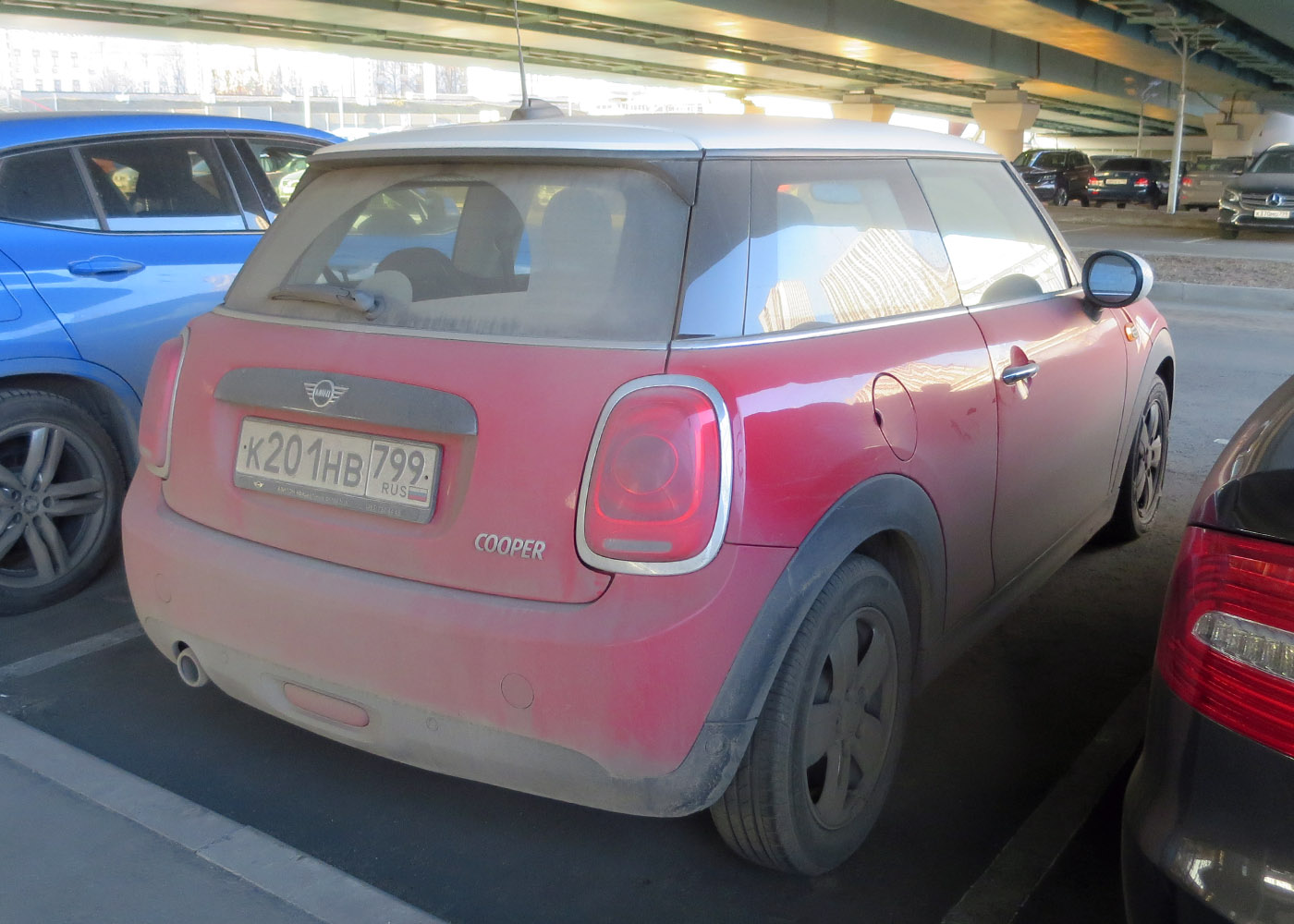 Москва, MINI Hatch № К 201 НВ 799