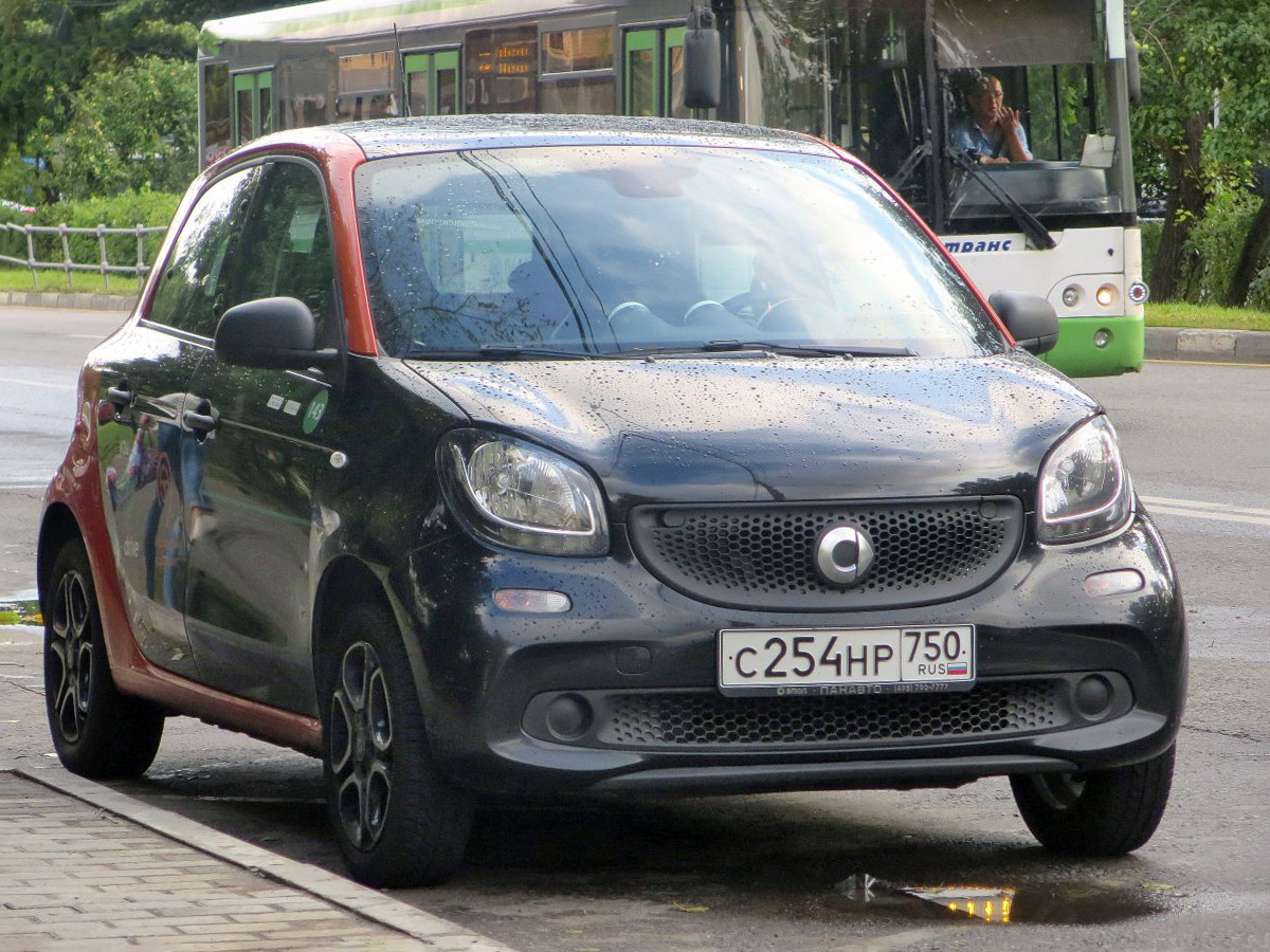 Москва, Smart ForFour № С 254 НР 750