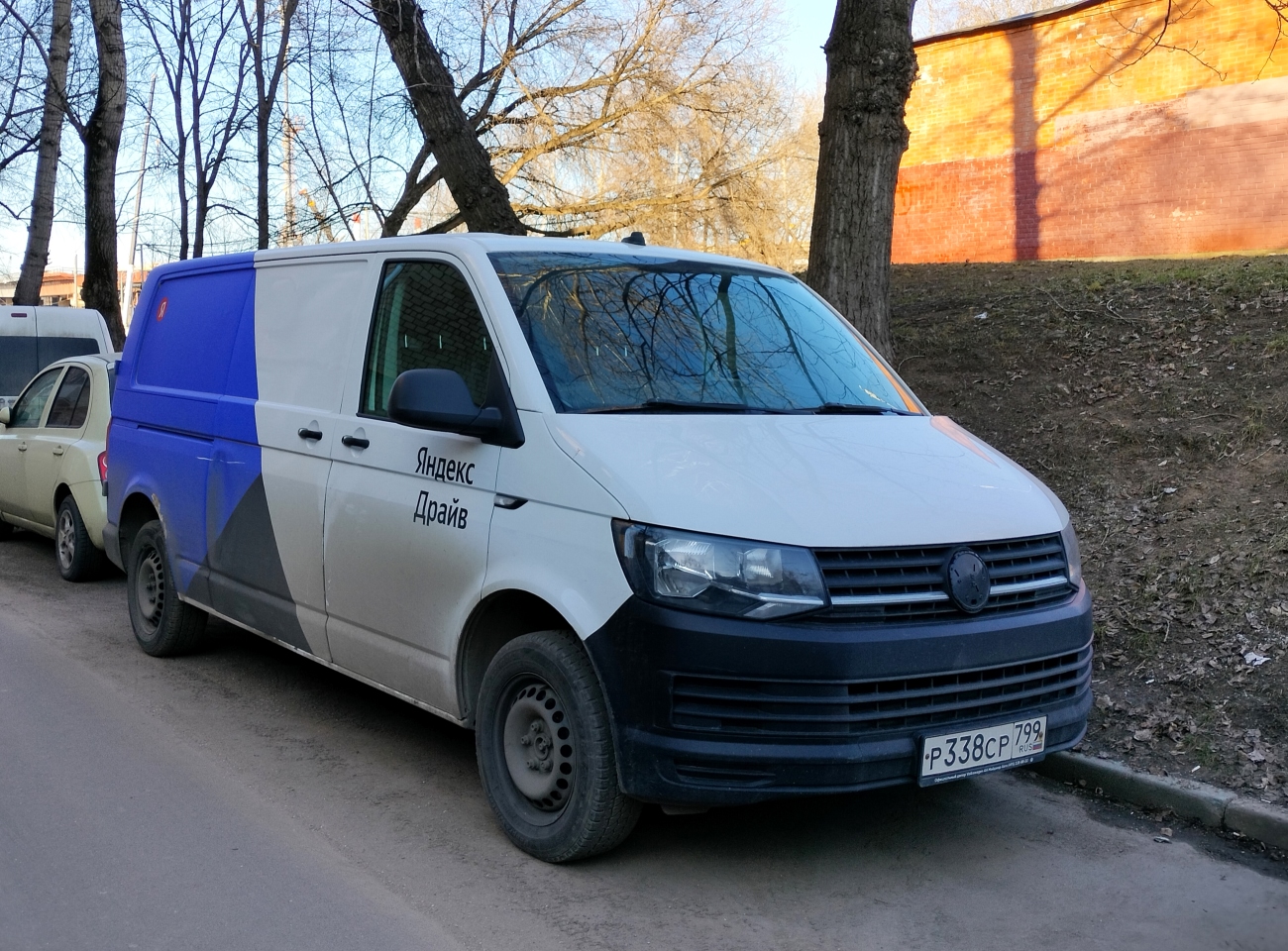 Межгород (Москва - Санкт-Петербург), Volkswagen Transporter № Р 338 СР 799