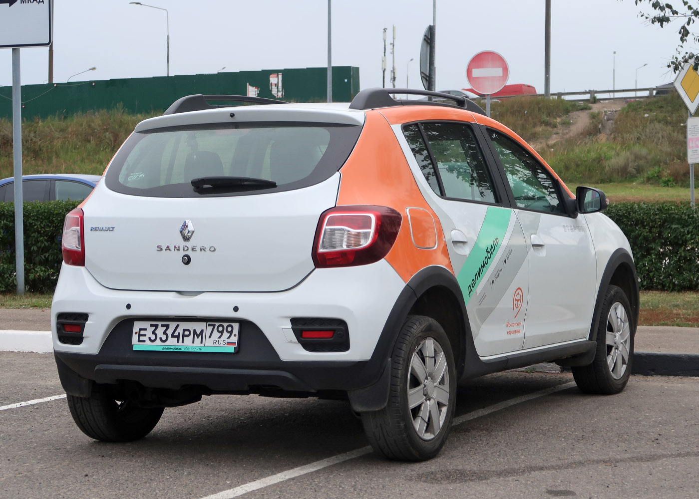 Москва, Renault Sandero № Е 334 РМ 799