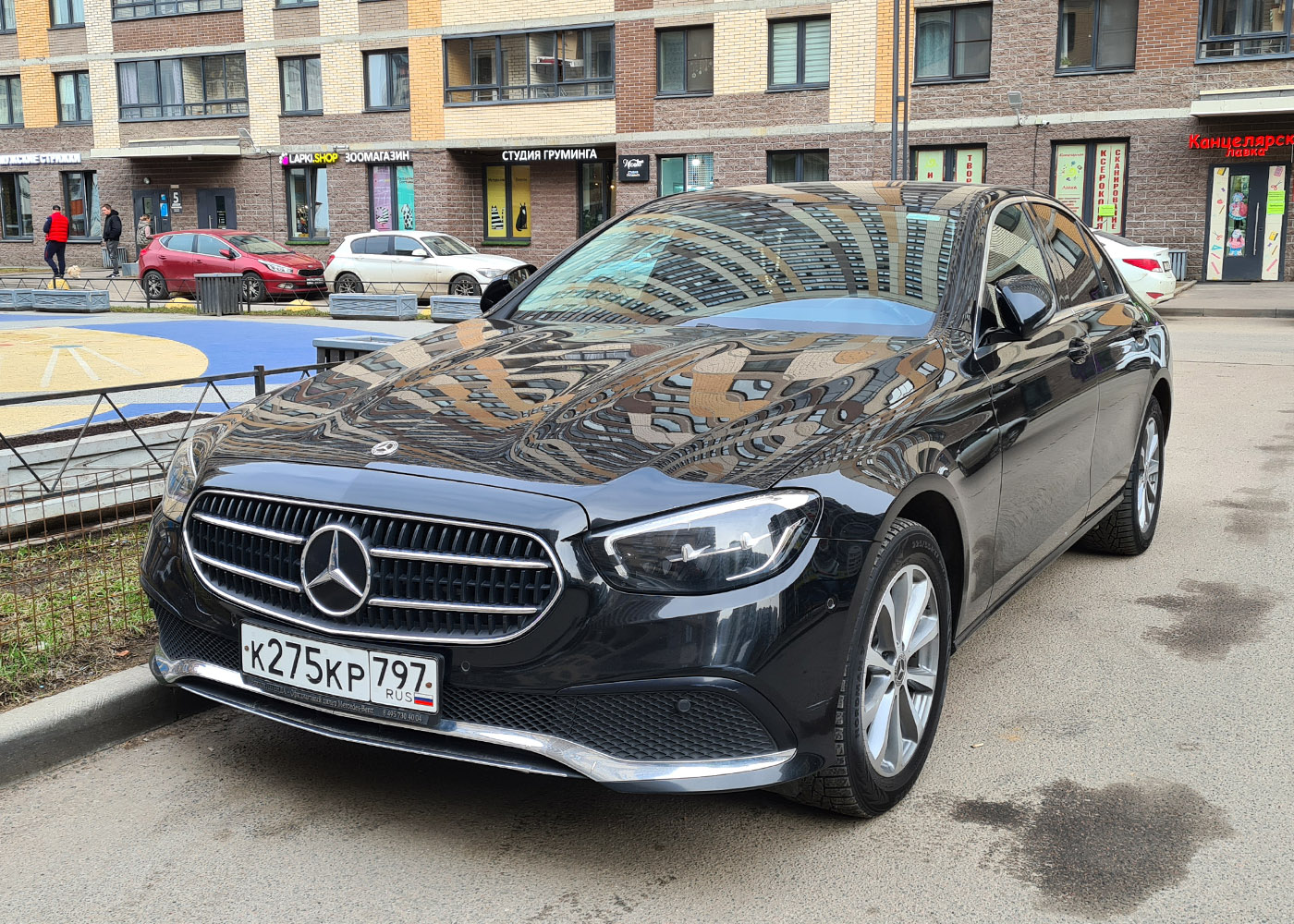 Межгород (Москва - Санкт-Петербург), Mercedes-Benz E-Klasse № К 275 КР 797