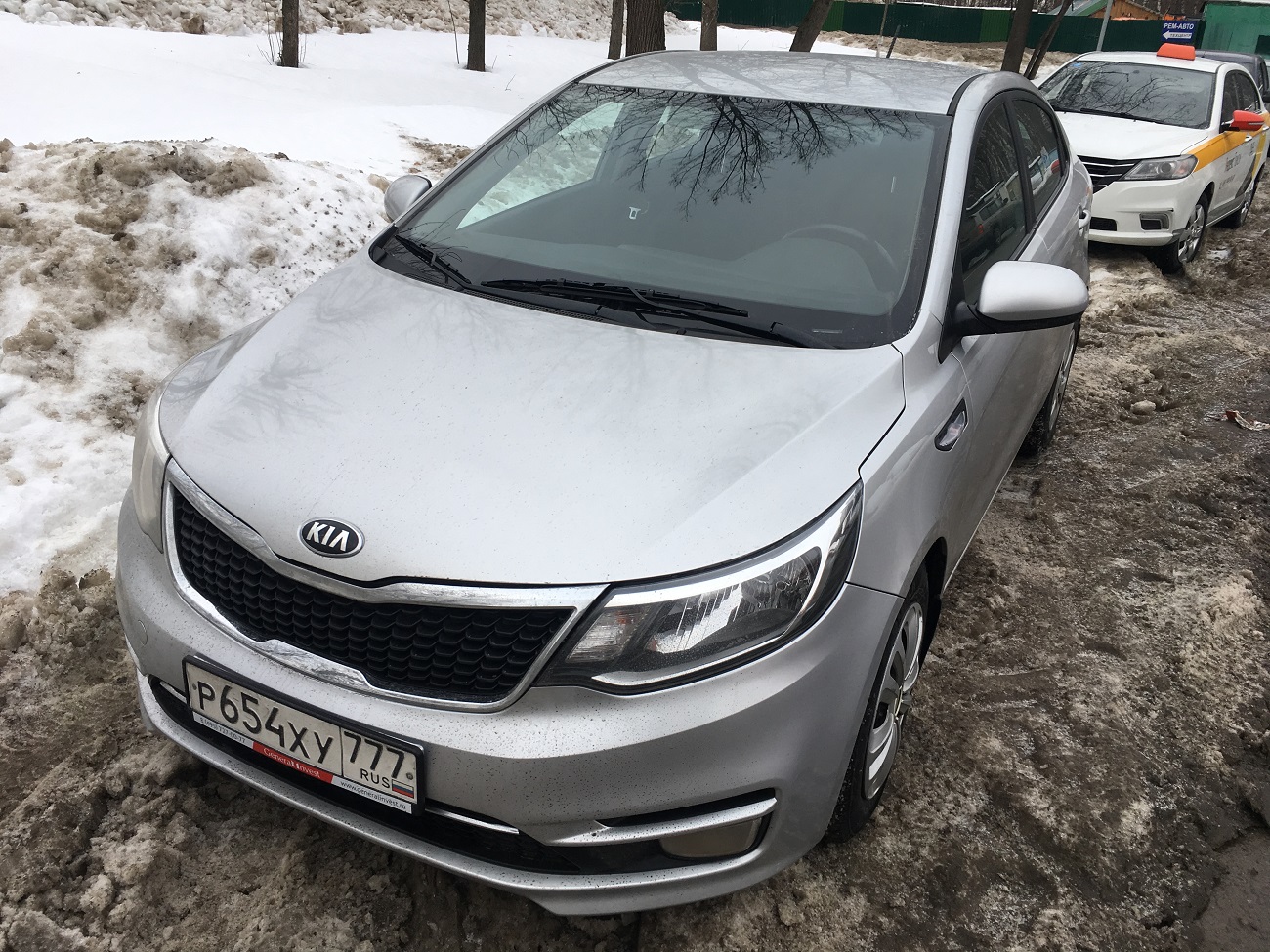 Москва, KIA Rio № Р 654 ХУ 777