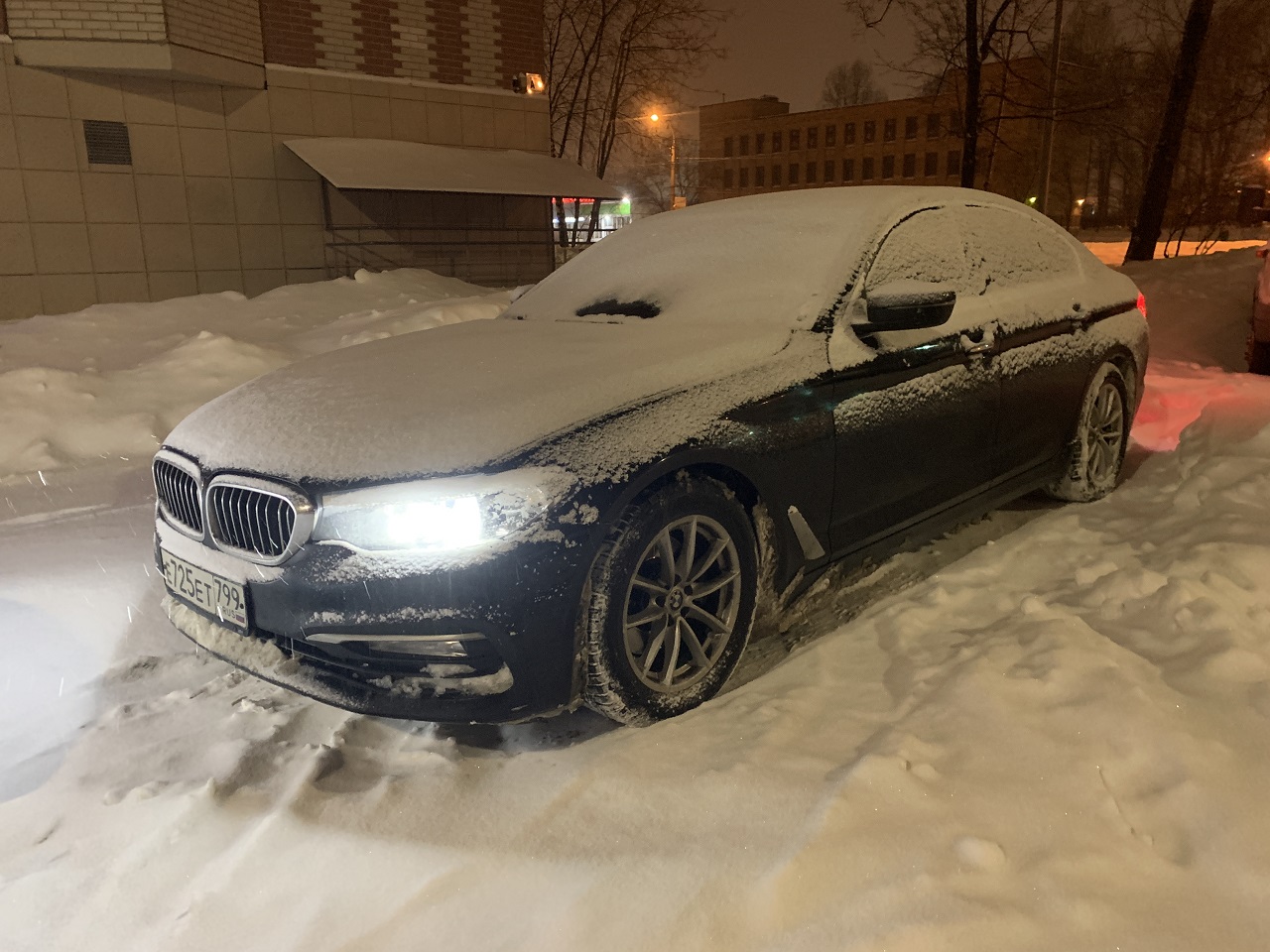 Межгород (Москва - Санкт-Петербург), BMW 5 Series № Е 725 ЕТ 799