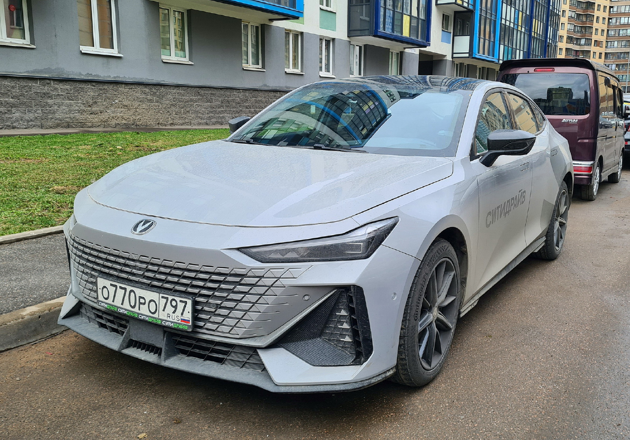 Санкт-Петербург, Changan UNI-V № О 770 РО 797