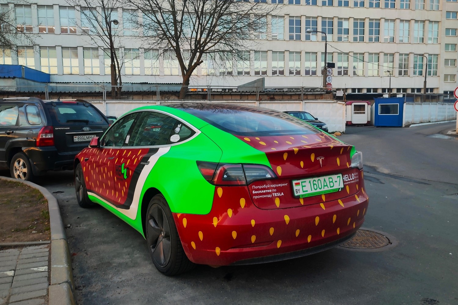 Минск, Tesla Model 3 № E160 AB-7