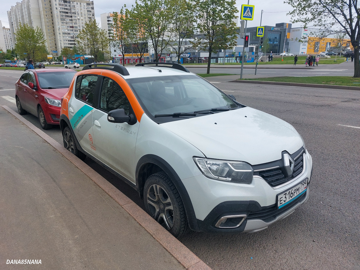 Москва, Renault Sandero № Е 316 РМ 799
