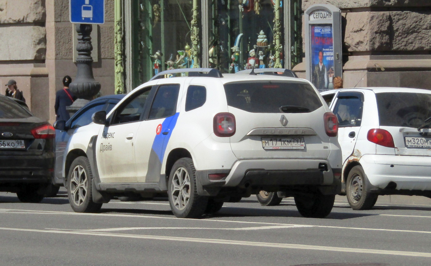 Санкт-Петербург, Renault Duster № М 171 КМ 797