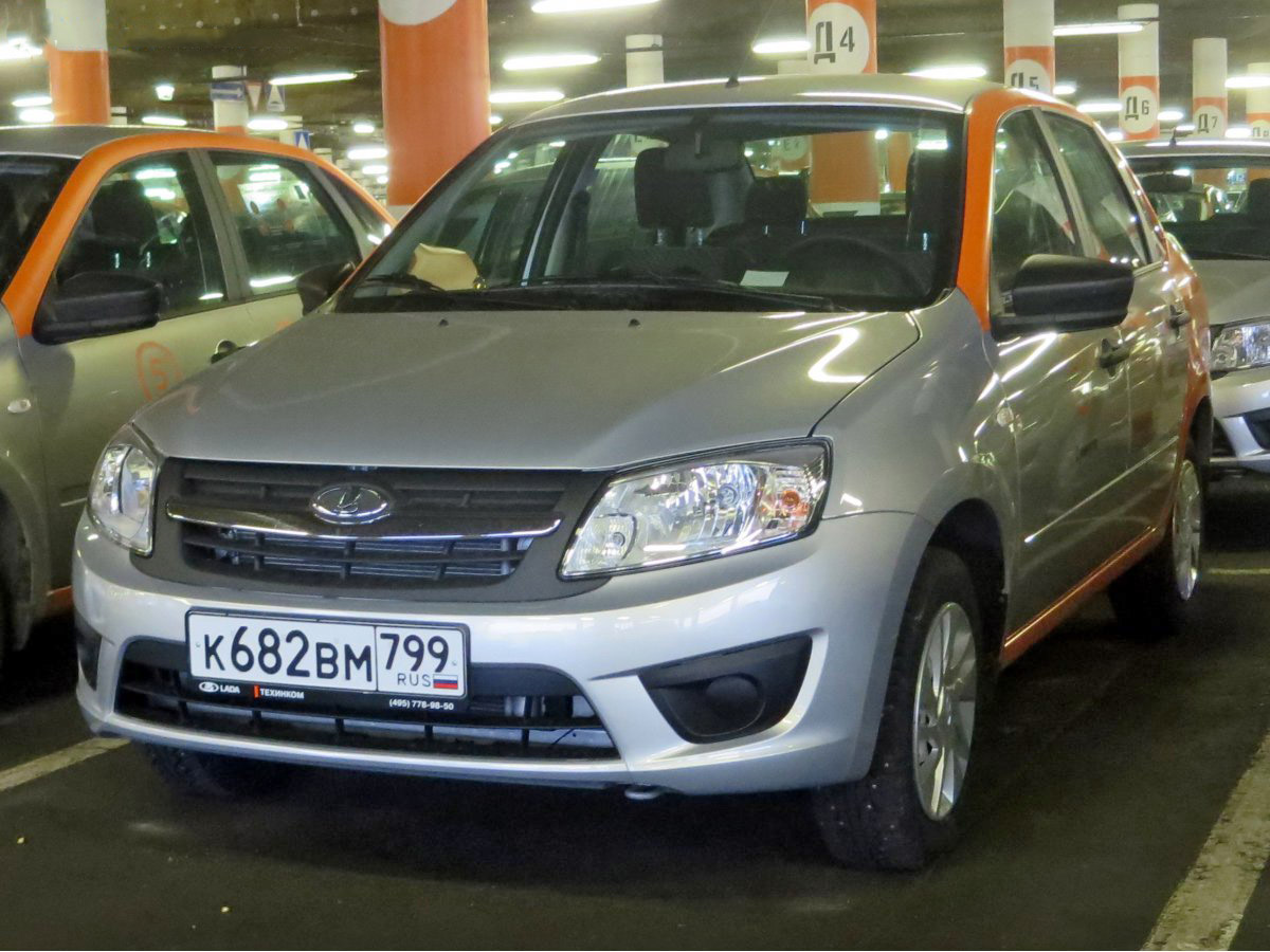 Москва, Lada Granta № К 682 ВМ 799