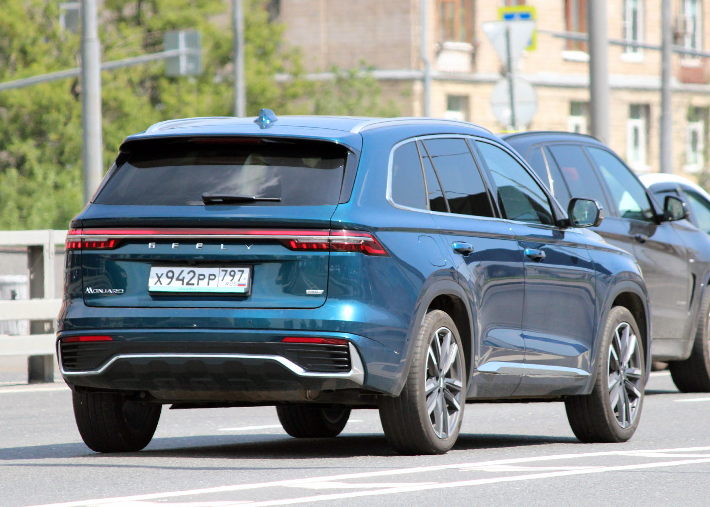 Москва, Geely Monjaro № Х 942 РР 797
