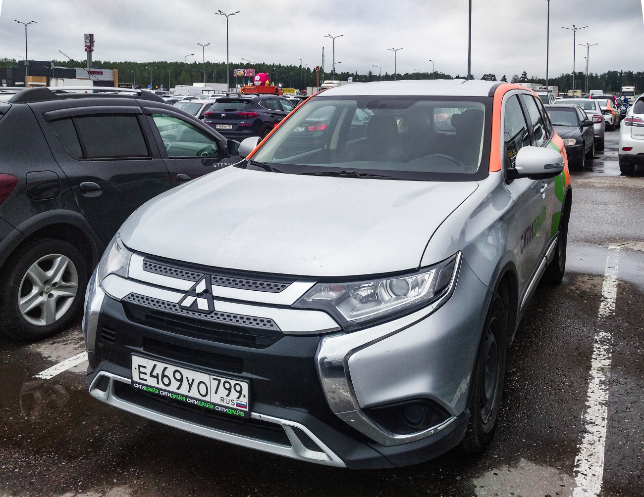 Москва, Mitsubishi Outlander № Е 469 УО 799