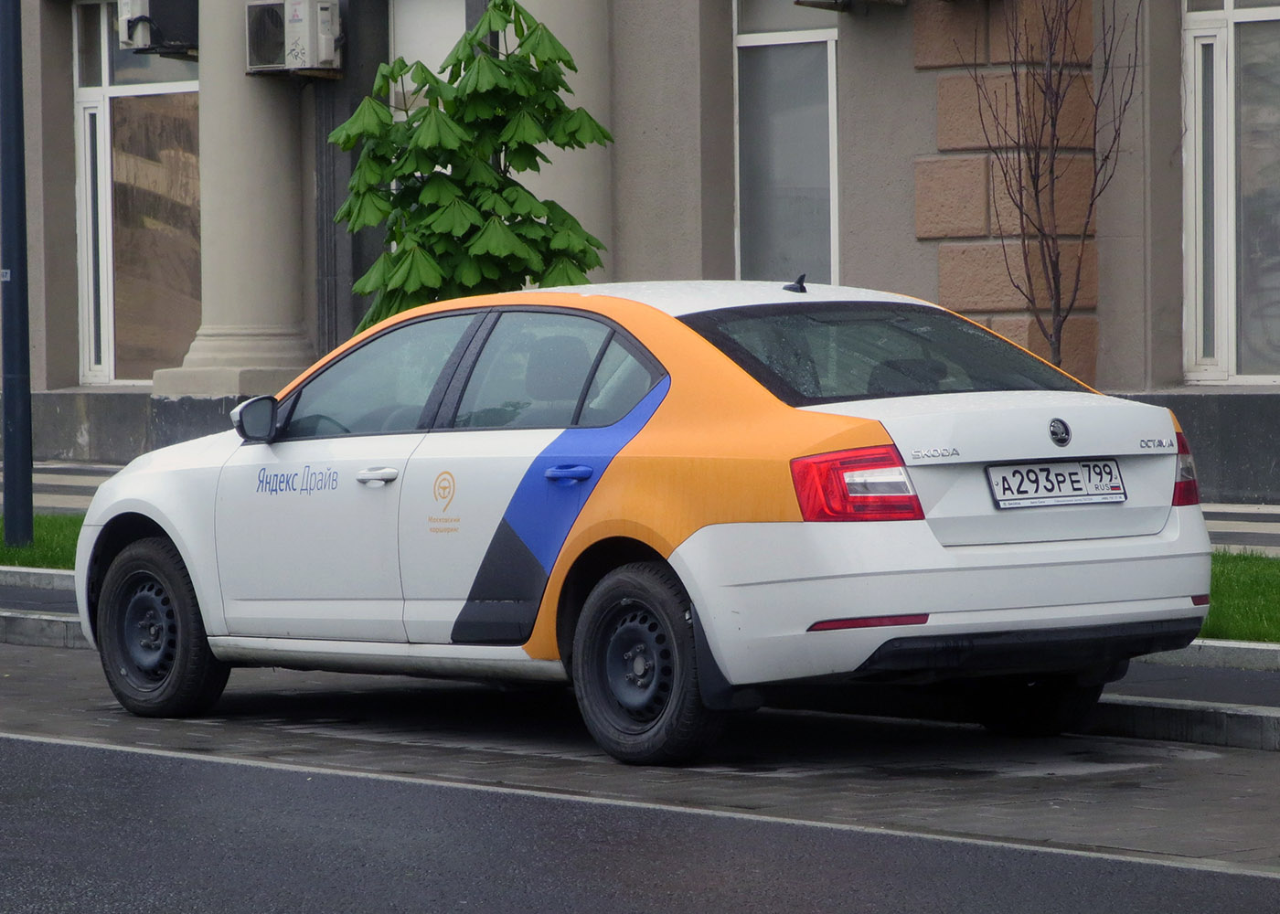 Москва, Škoda Octavia № А 293 РЕ 799