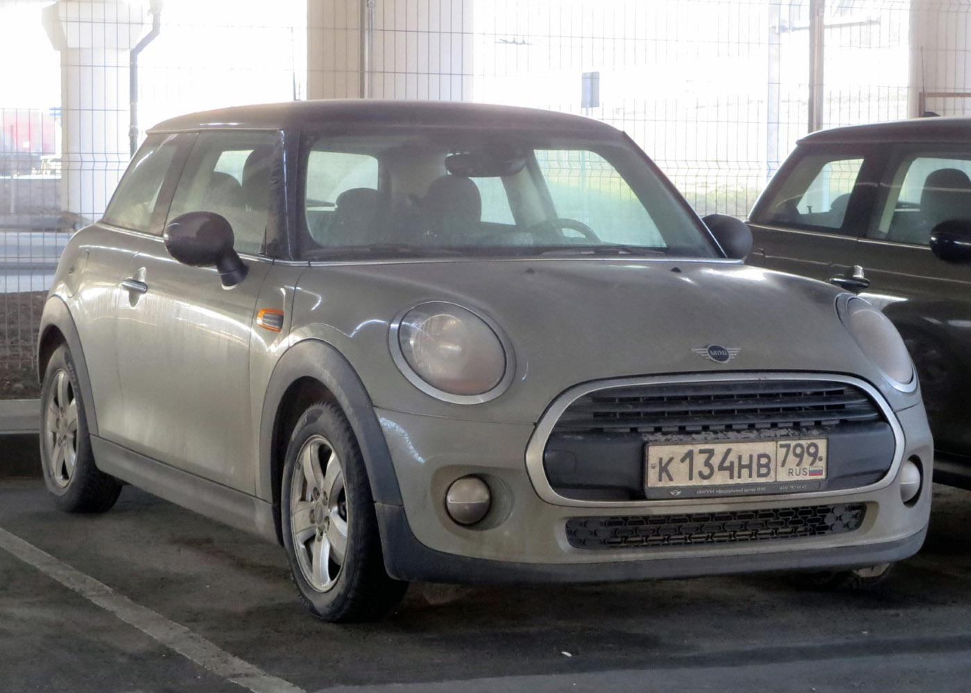 Москва, MINI Hatch № К 134 НВ 799