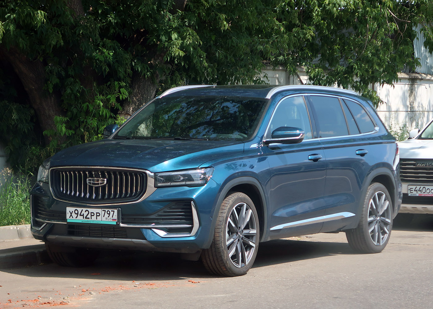 Москва, Geely Monjaro № Х 942 РР 797