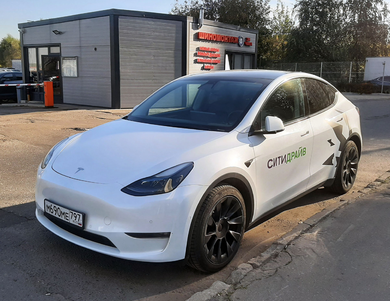 Москва, Tesla Model Y № М 690 МЕ 797