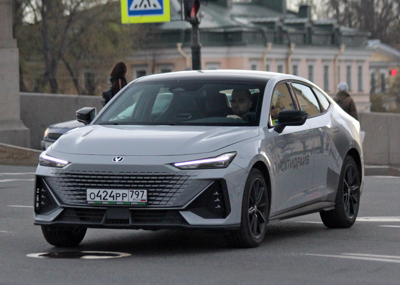 Санкт-Петербург, Changan UNI-V № О 424 РР 797