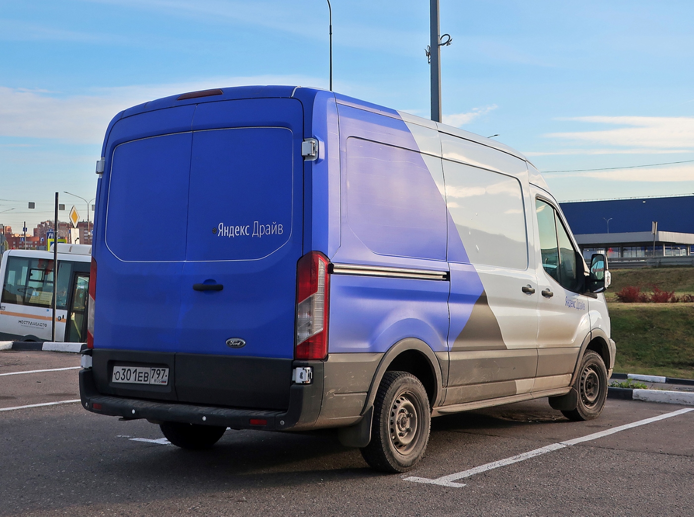 Межгород (Москва - Санкт-Петербург), Ford Transit № О 301 ЕВ 797
